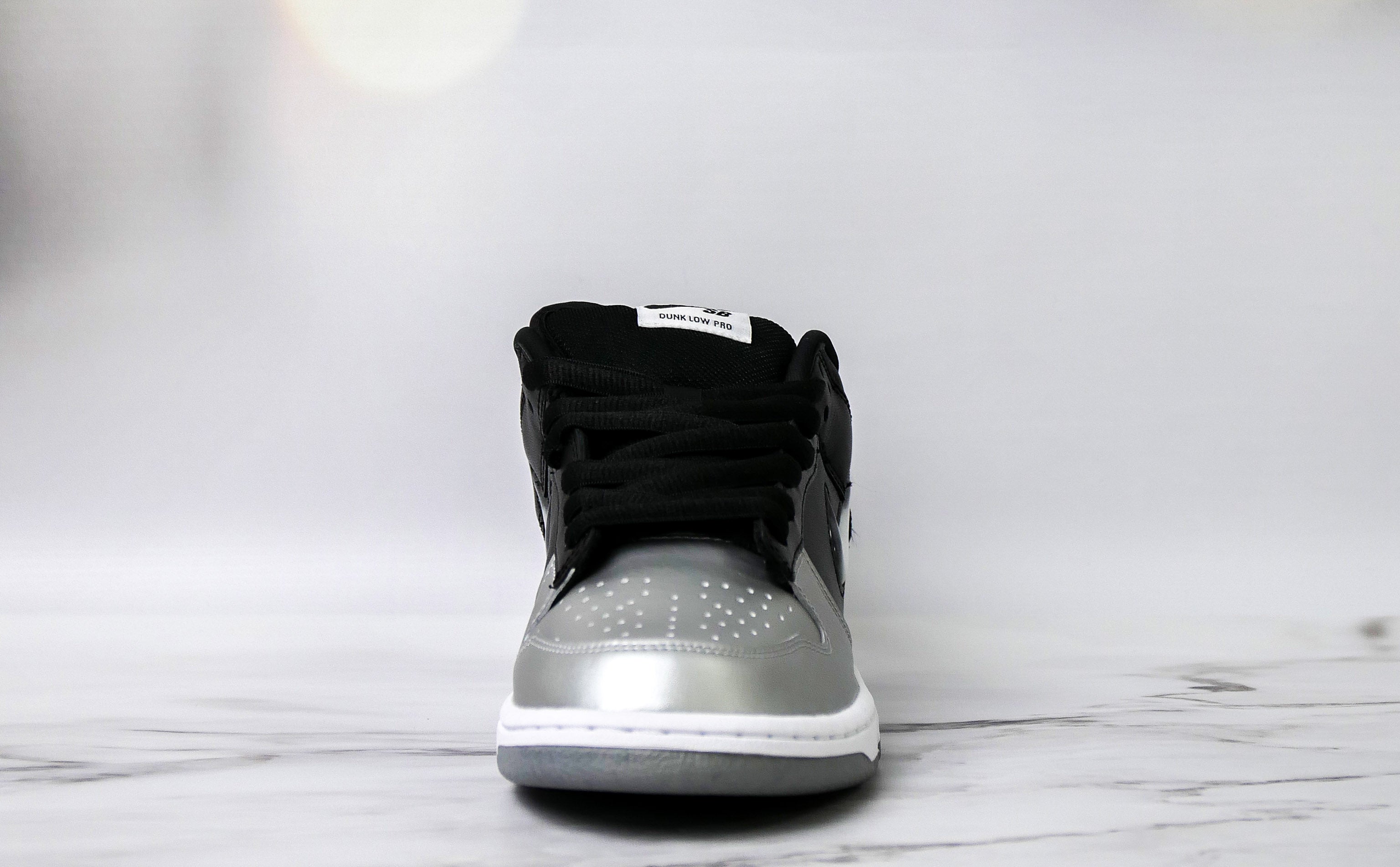 Supreme X Nike Dunk 'Silver'