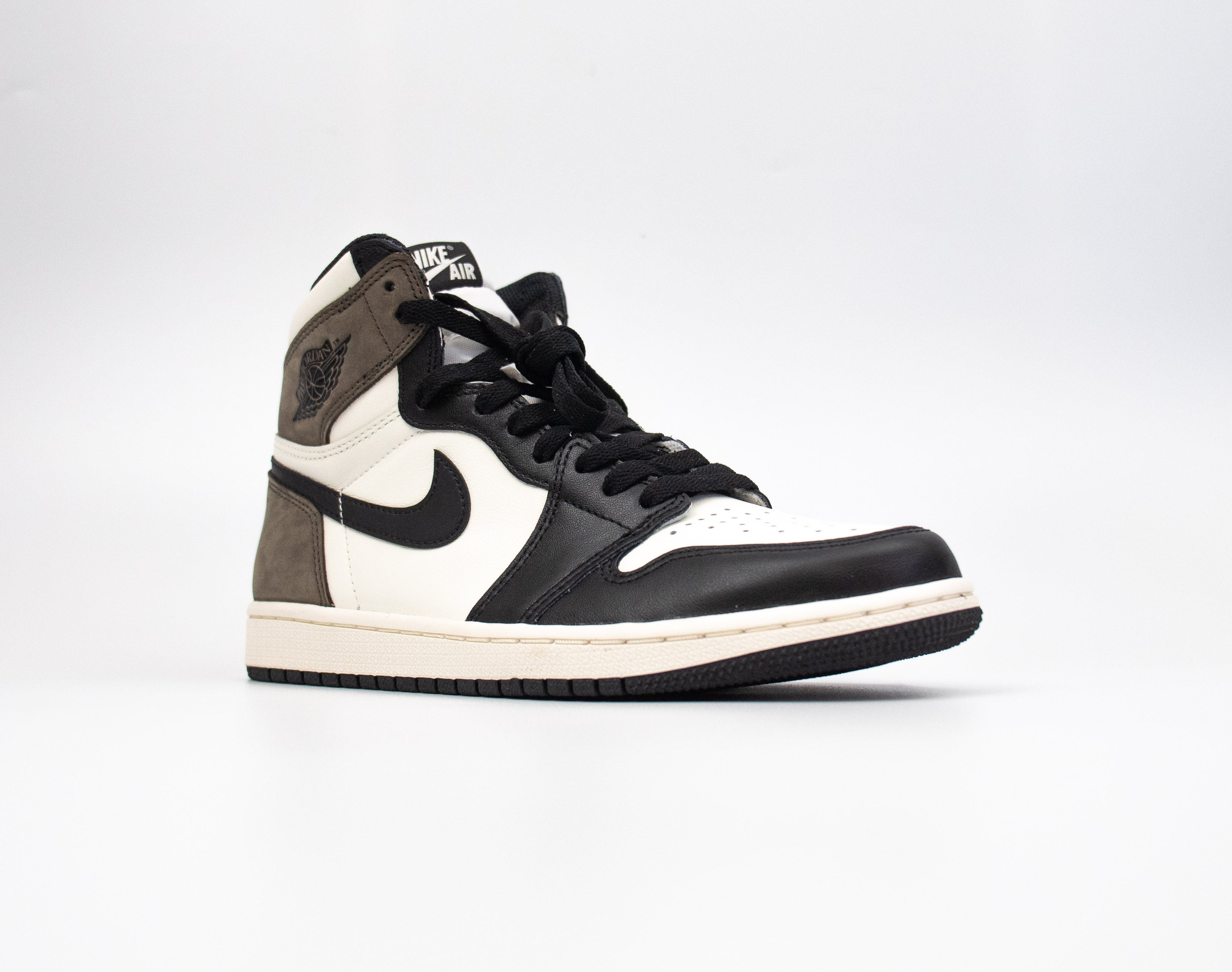 Jordan 1 High Retro 'Mocha'