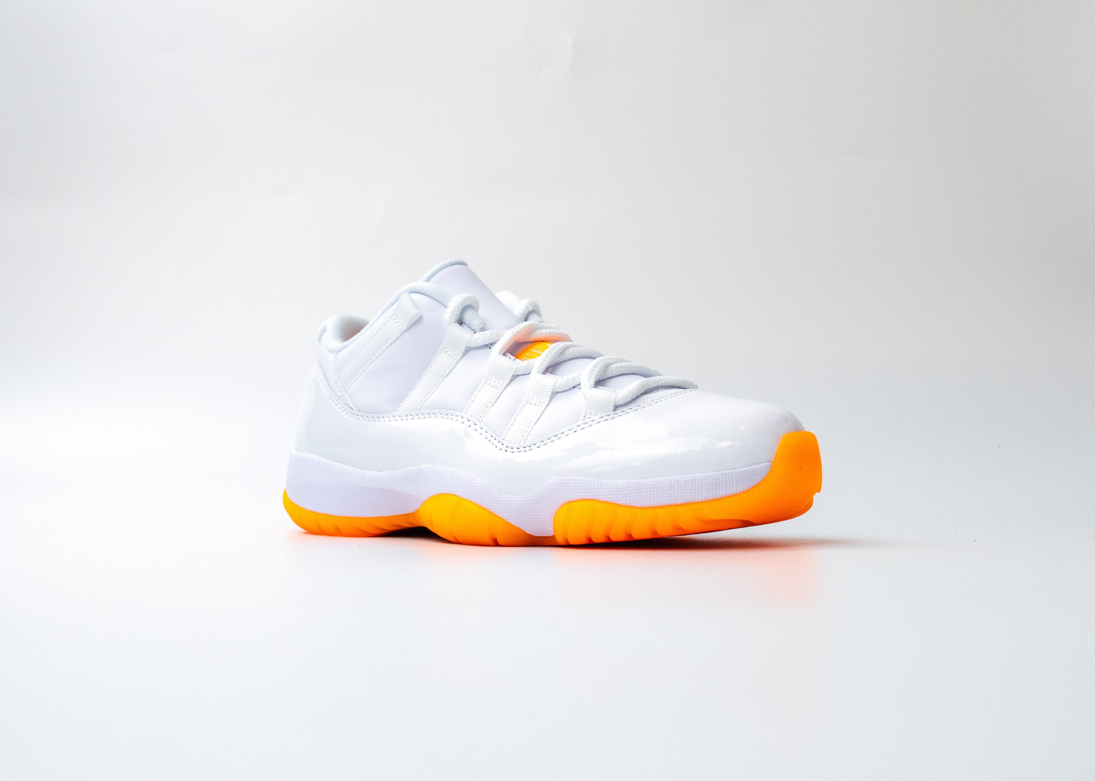 Jordan 11 Low 'Citrus'