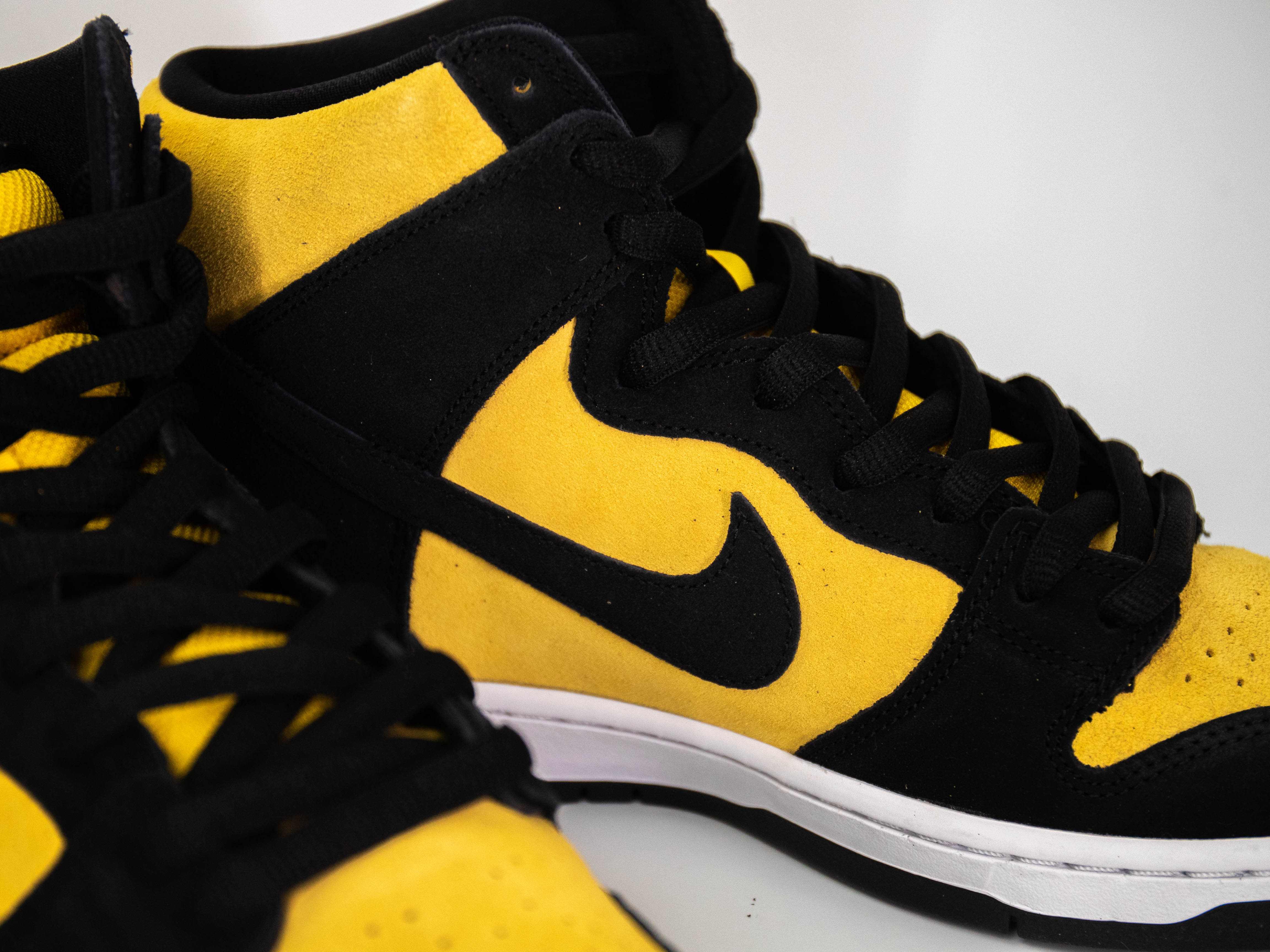 Nike Dunk High SB 'Reverse Goldenrod'