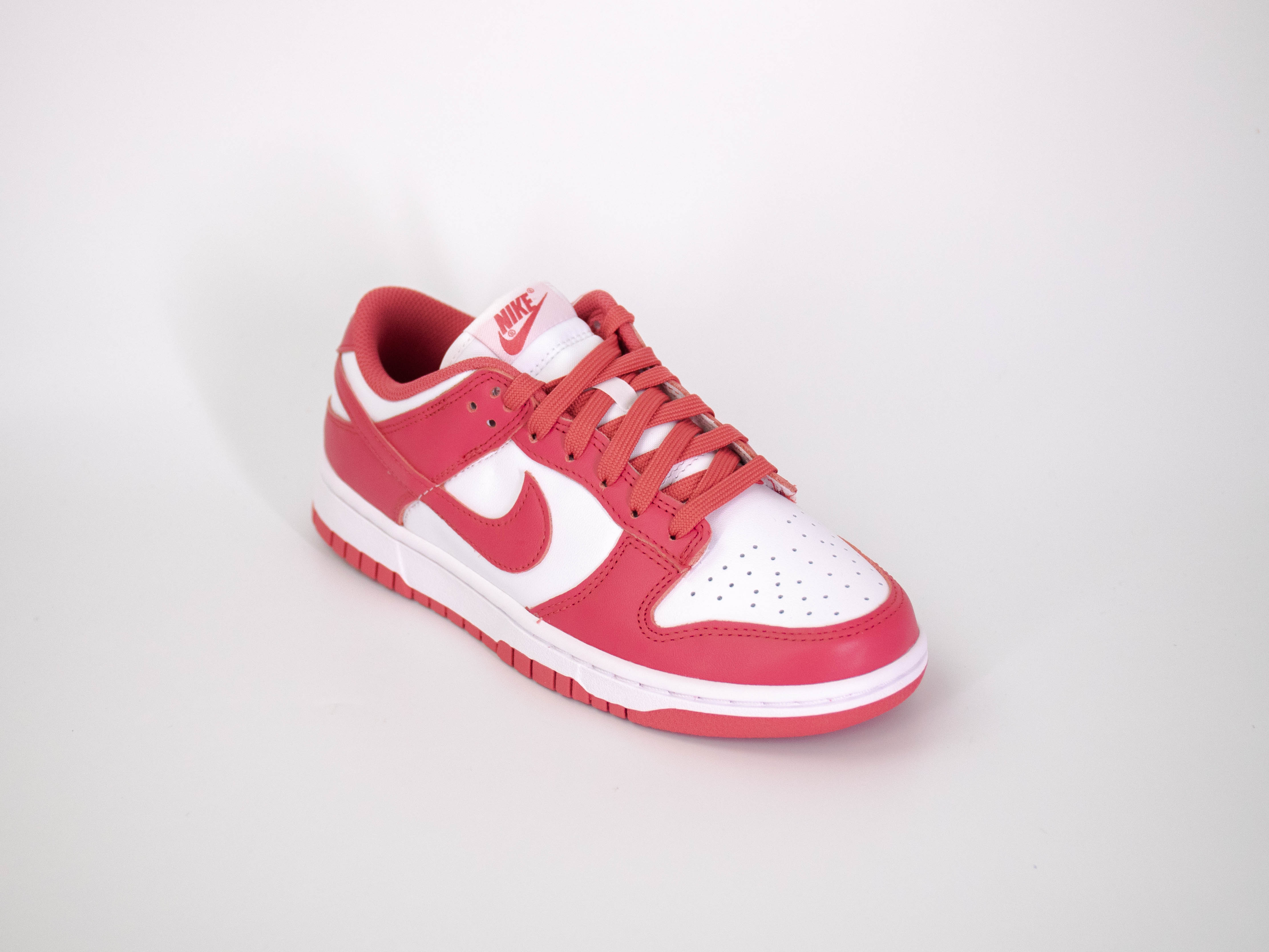 Nike Dunk Low 'Archeo Pink'