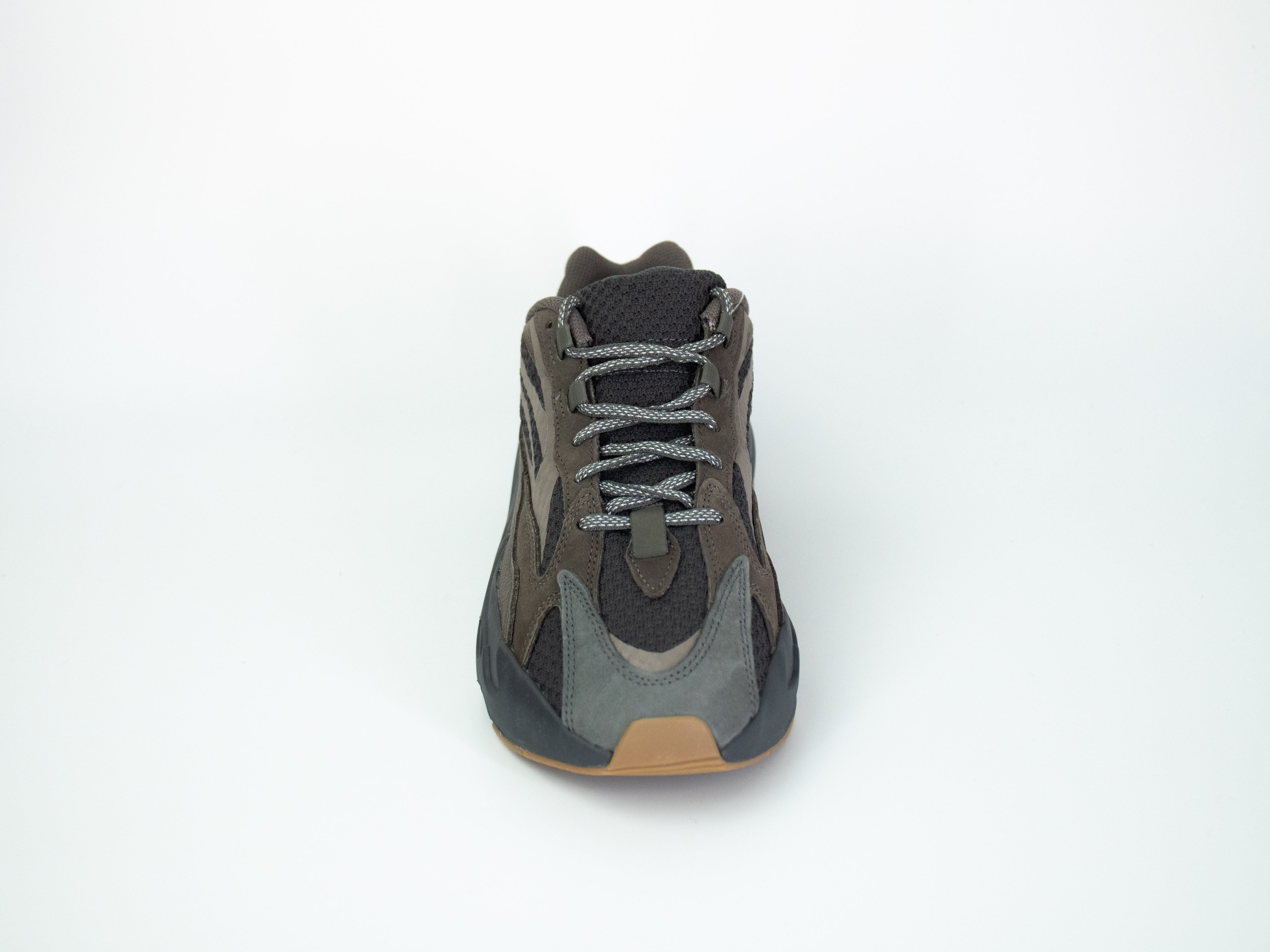 Yeezy 700 hot sale geode retail