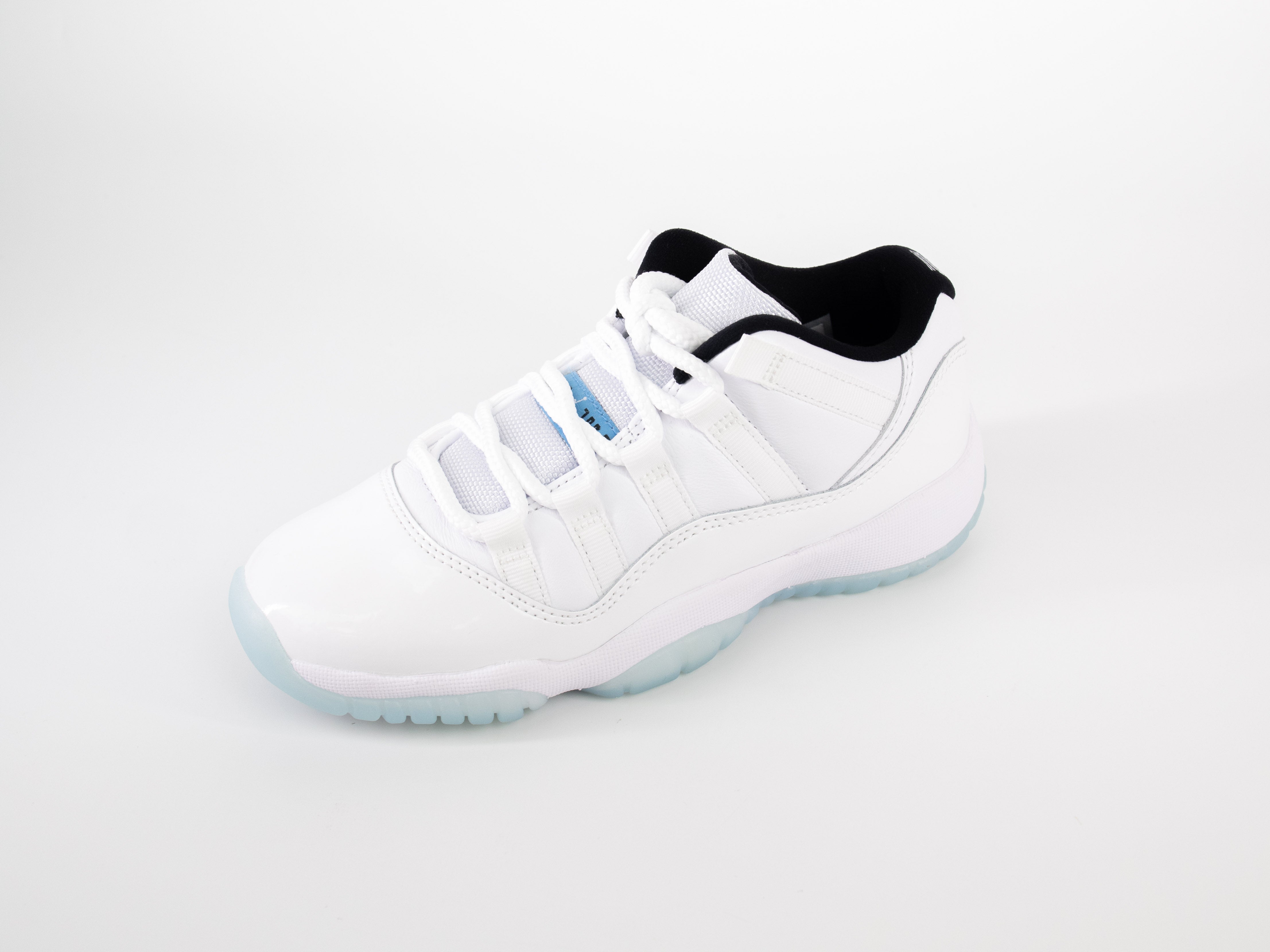 Jordan 11 Low 'Legend Blue'