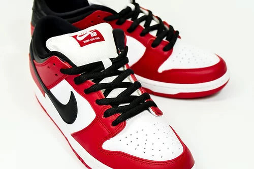 Nike SB Dunk 'Chicago'