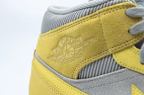 Nike Air Jordan 1 Mid 'Grey Fog & Lemon'