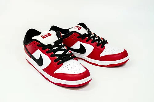 Nike SB Dunk 'Chicago'